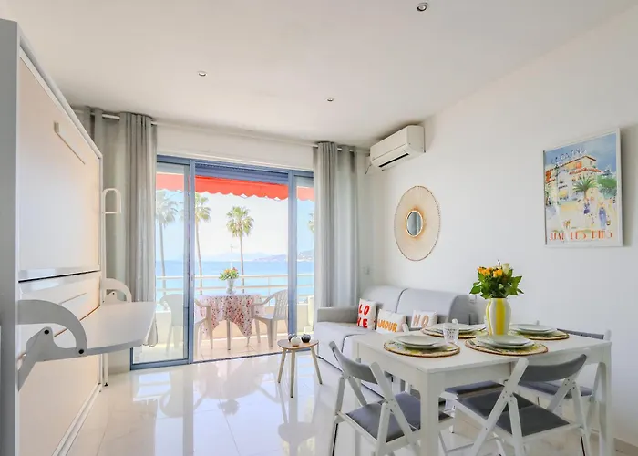 Apartment Sea View In Les Pins Juan-les-Pins